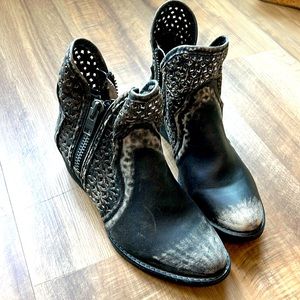 Black short boots size 10